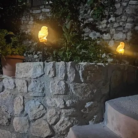 Ionian Sunset House بيت ضيافة